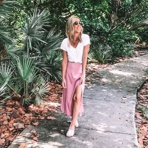 Pink midi skirt with slit
